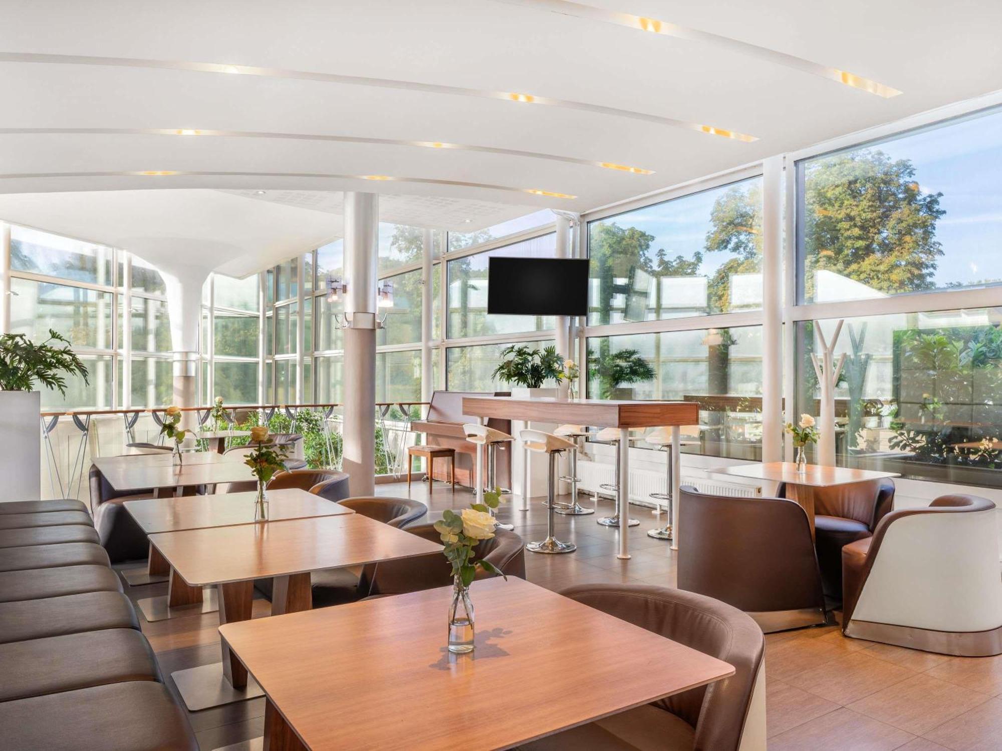 Novotel Hotel 4*