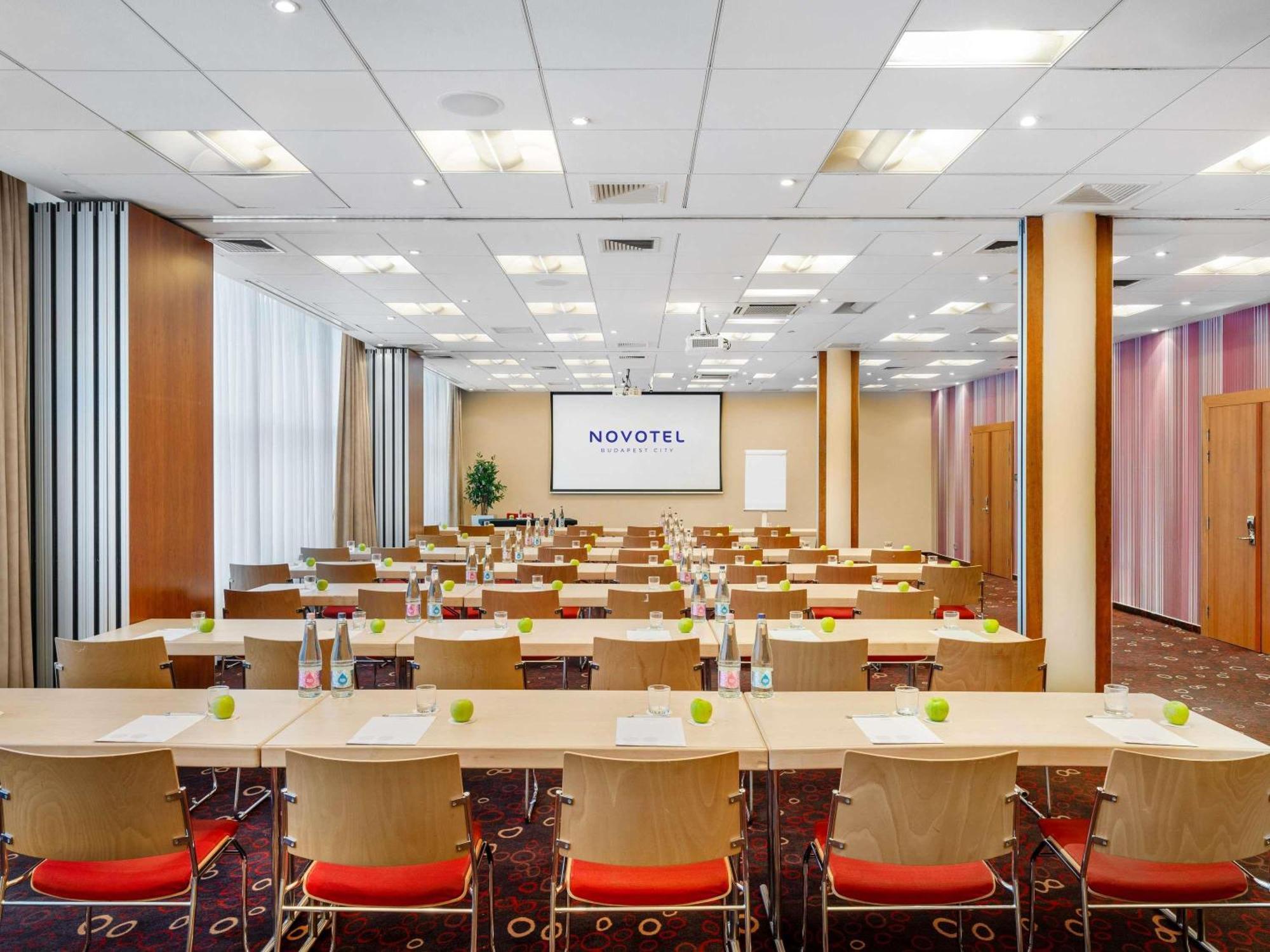 מלון Novotel 4*