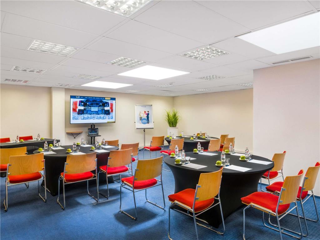 Novotel מלון 4*