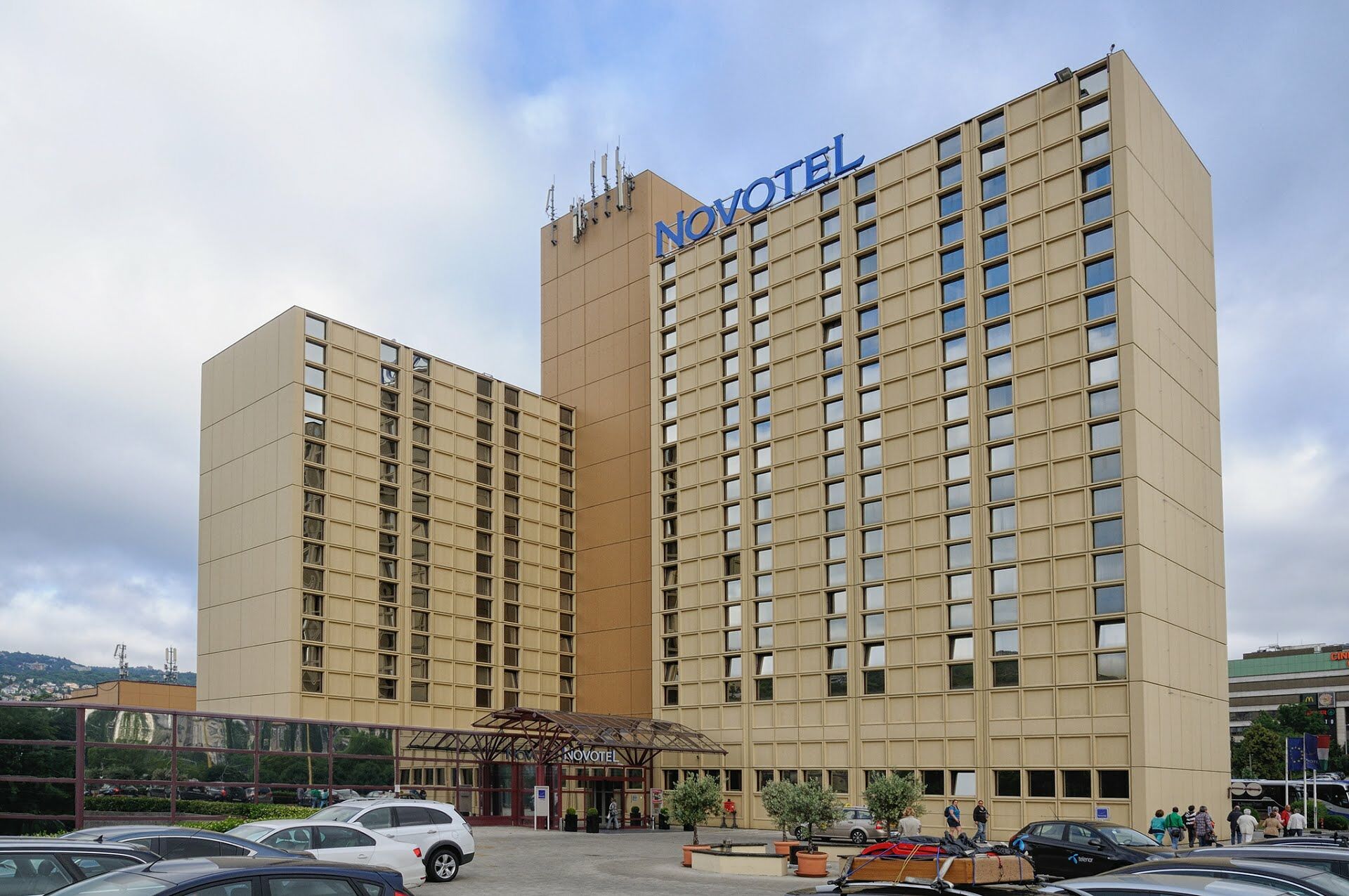 מלון Novotel 4*